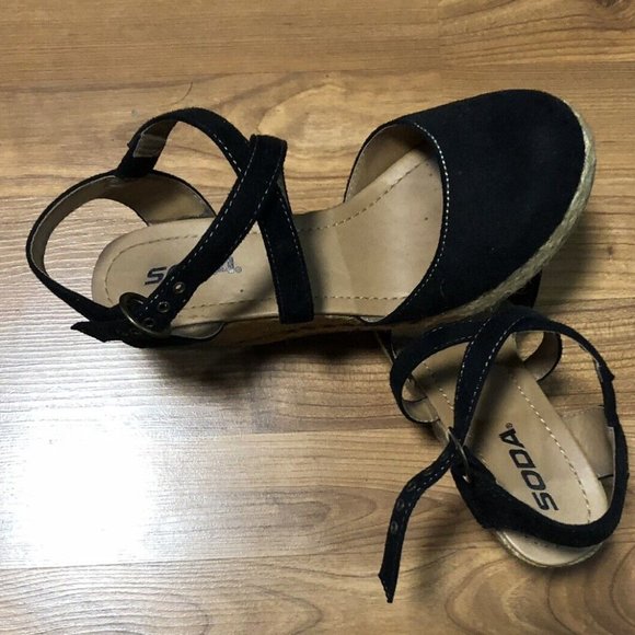 Ladies SODA Suede Wedge Shoes Size 7.5 Womens Shoes Wedges Summer - Picture 2 of 3